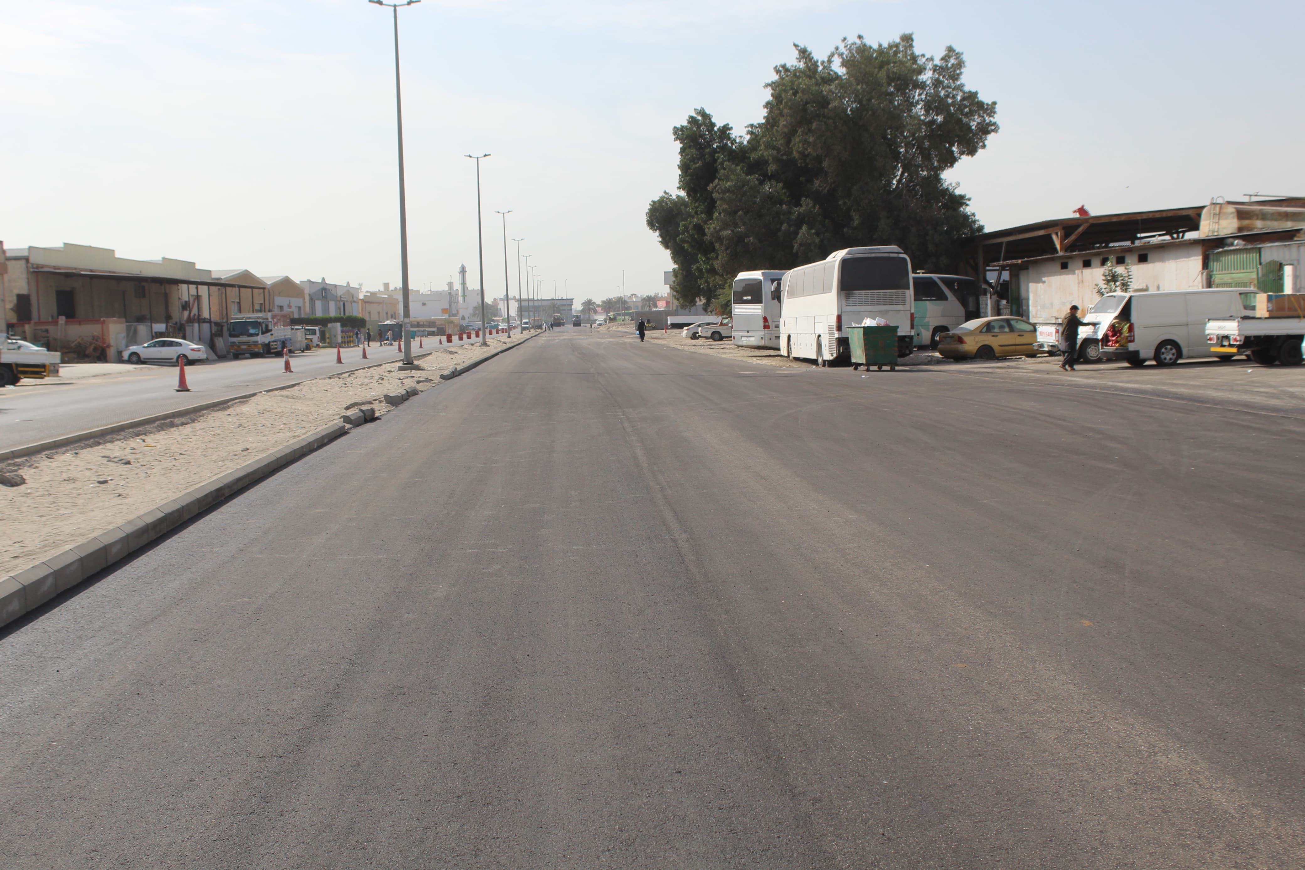 تأهيل الشوارع بالاحياء الصناعية بالخبر